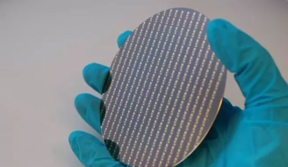 為什么晶圓都是圓的不是方的？